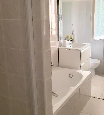 Apartment Intero Con Parcheggio Gratuito