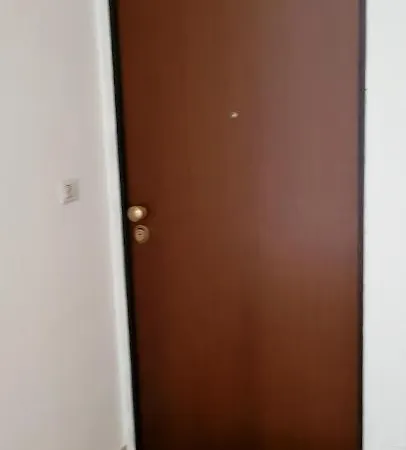 Intero Con Parcheggio Gratuito Daire *