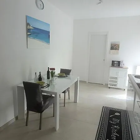 Intero Con Parcheggio Gratuito