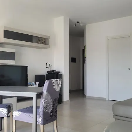 Intero Con Parcheggio Gratuito