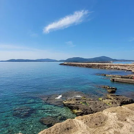 Apartament Intero Con Parcheggio Gratuito *