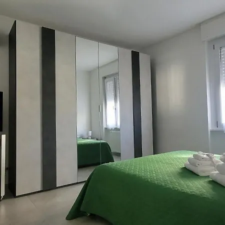 Intero Con Parcheggio Gratuito *
